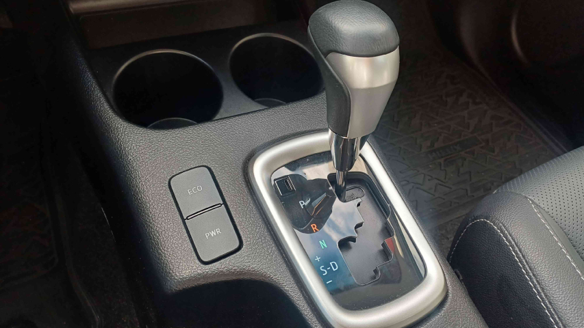 toyota hilux 2.8 d-4d turbo diesel cd srx plus 4x4 automatico 4p 202413