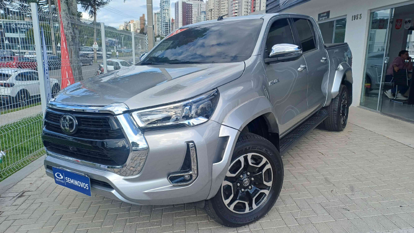 toyota hilux 2.8 d-4d turbo diesel cd srx plus 4x4 automatico 4p 2024