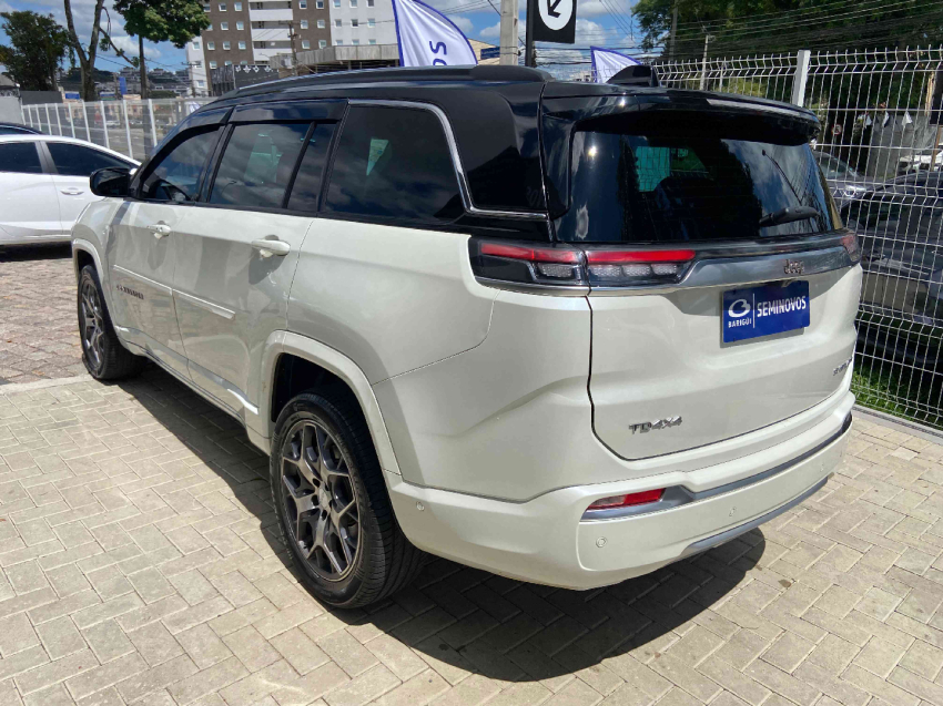 jeep commander 2.0 td380 turbo diesel overland at9 4p automatico 20237