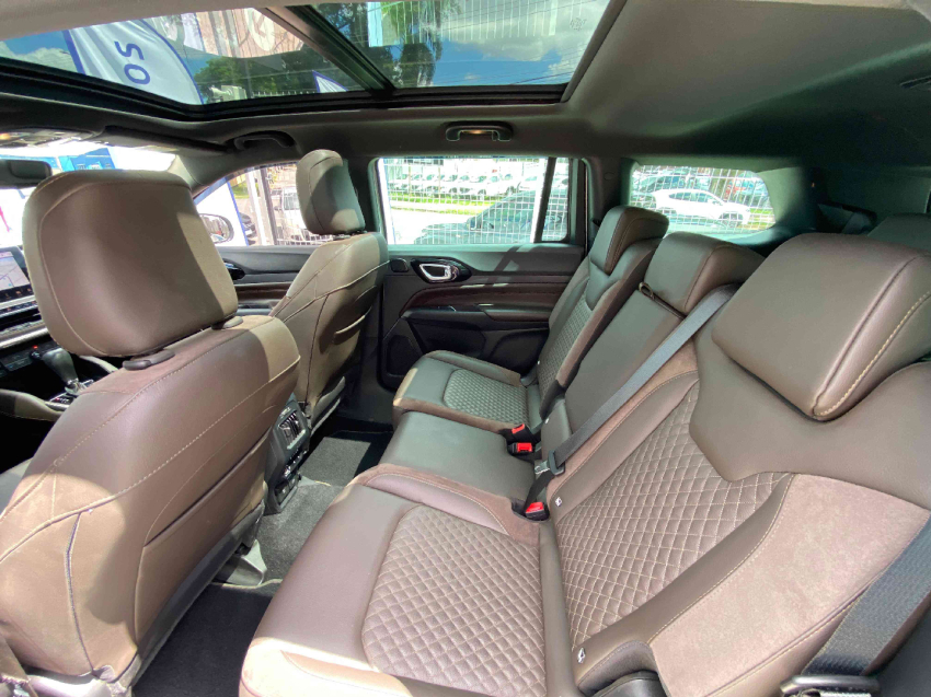 jeep commander 2.0 td380 turbo diesel overland at9 4p automatico 202310