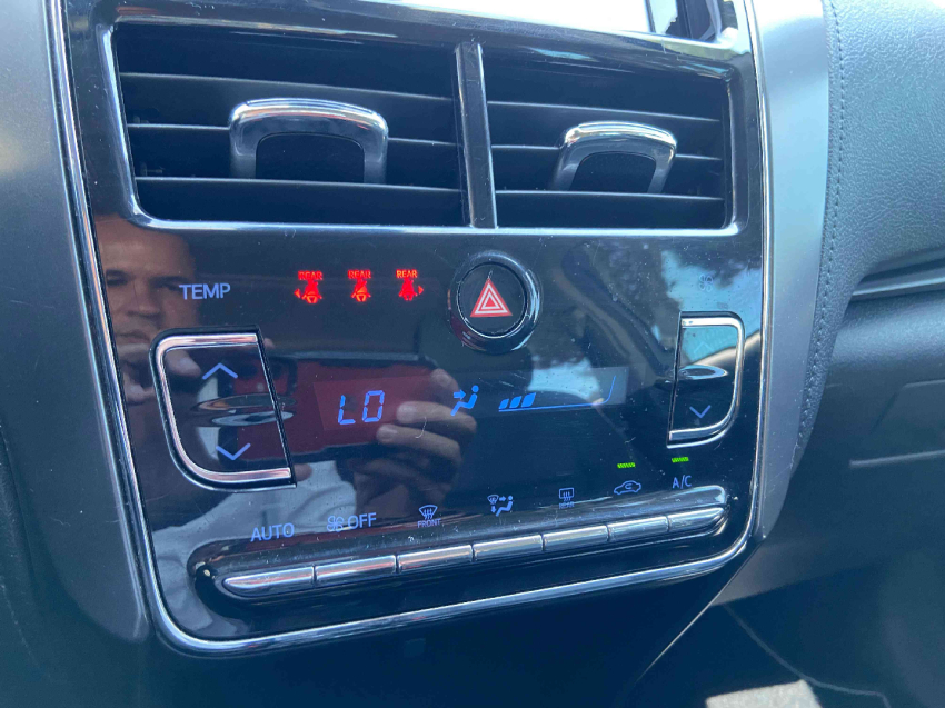 toyota yaris sedan xls 1.5 cvt flex automatico 2023/2313