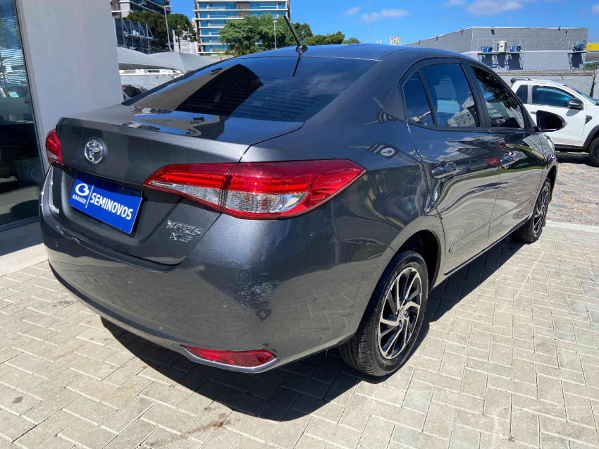 toyota yaris sedan xls 1.5 cvt flex automatico 2023/234