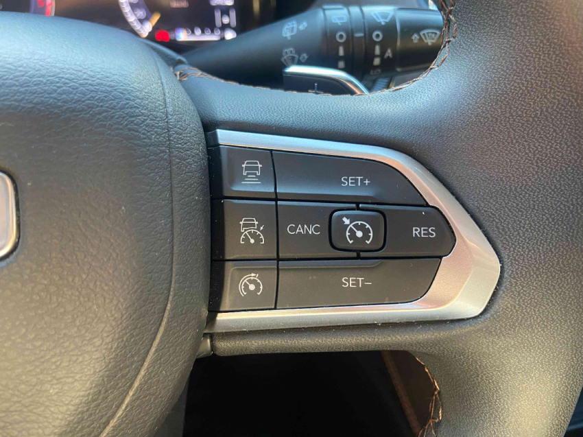 jeep commander 2.0 td380 turbo diesel overland at9 4p automatico 202216