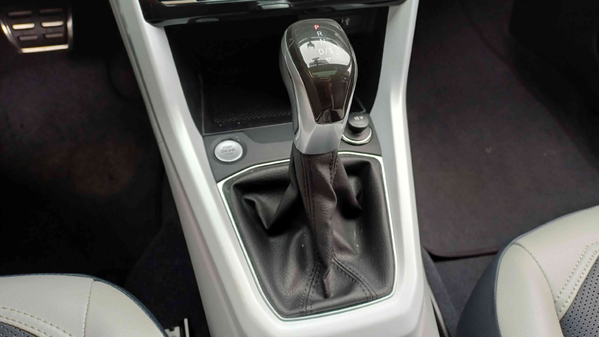 volkswagen t-cross 1.4 250 tsi total flex highline automatico 4p 202015