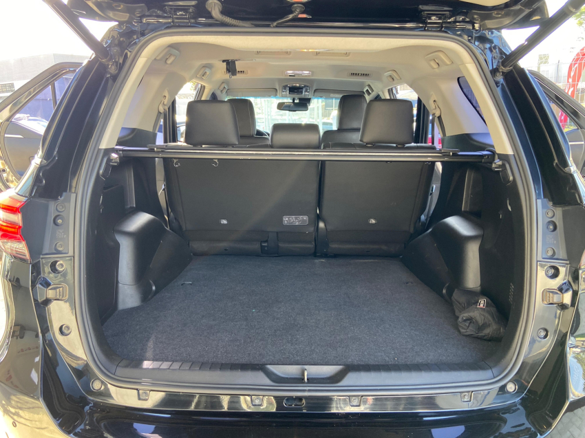 toyota hilux sw4 2.8 d-4d turbo diesel srx 4x4 automatico 4p 20217