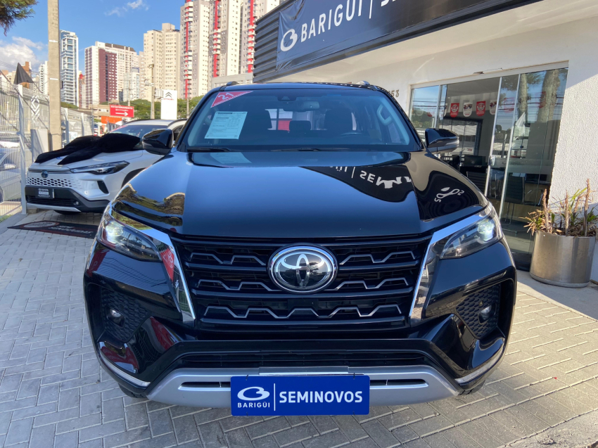 toyota hilux sw4 2.8 d-4d turbo diesel srx 4x4 automatico 4p 20211