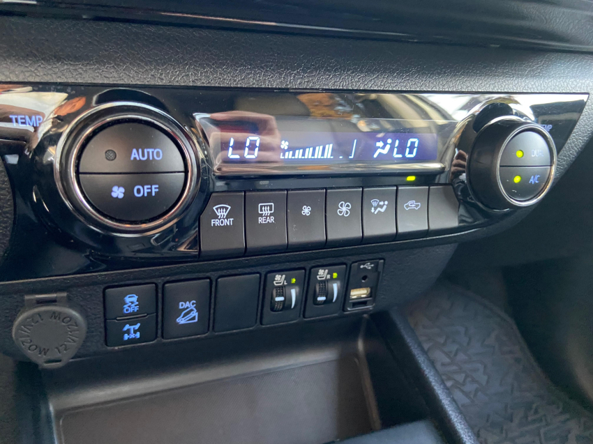 toyota hilux 2.8 d-4d turbo diesel cd srx limited 4x4 automatico 4p 202317