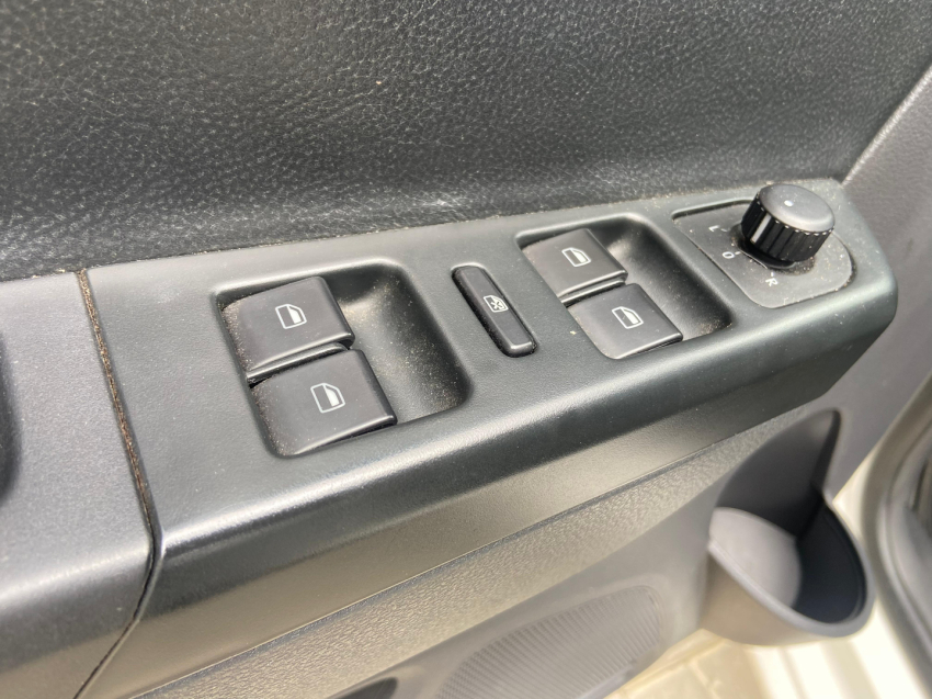 volkswagen fox 1.6 mi 8v flex 4p automatizado semiautomatico 201311