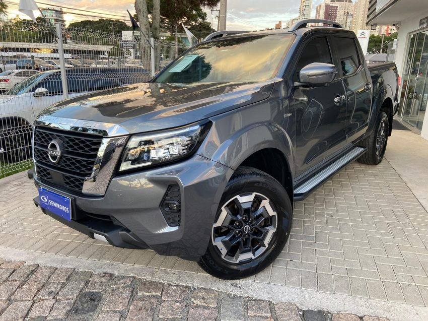 nissan frontier 2.3 16v turbo diesel platinum cd 4x4 automatico 4p 2024