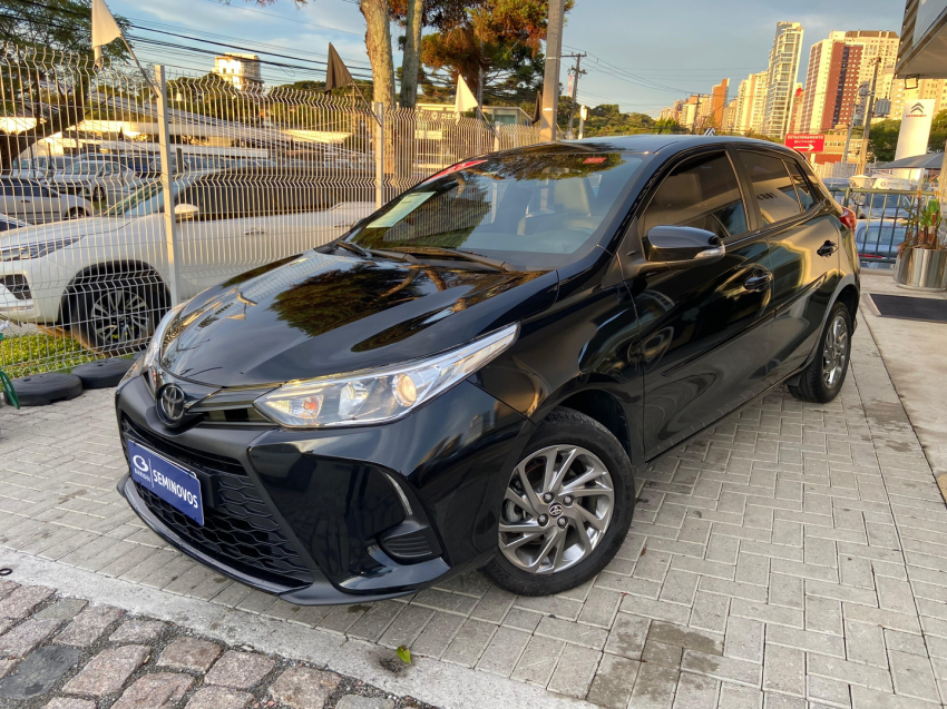 toyota yaris 1.5 16v flex xs connect multidrive 4p automatico 2023