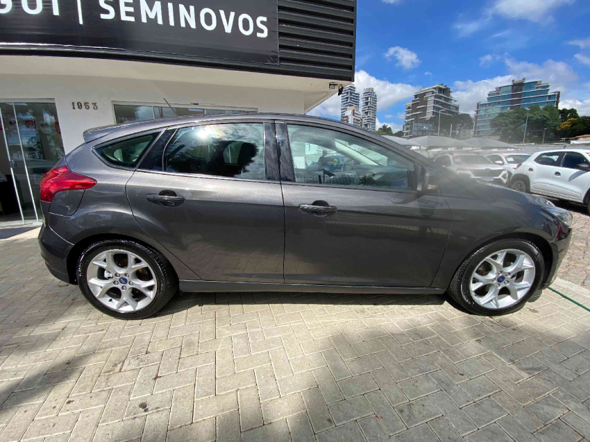 ford focus 1.6 se plus 16v flex 4p manual 20183