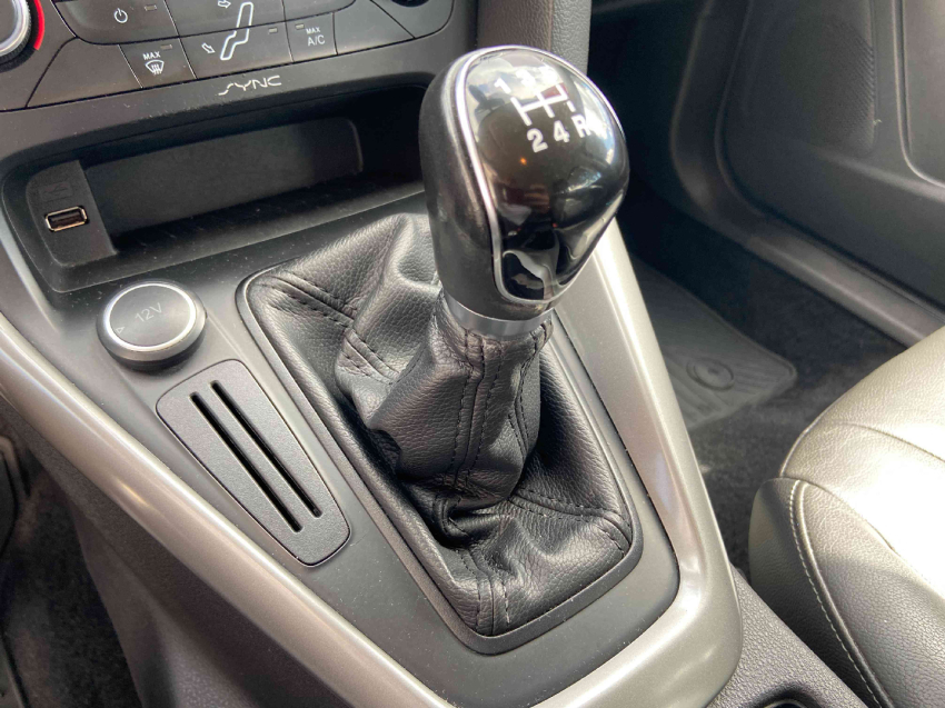 ford focus 1.6 se plus 16v flex 4p manual 201812