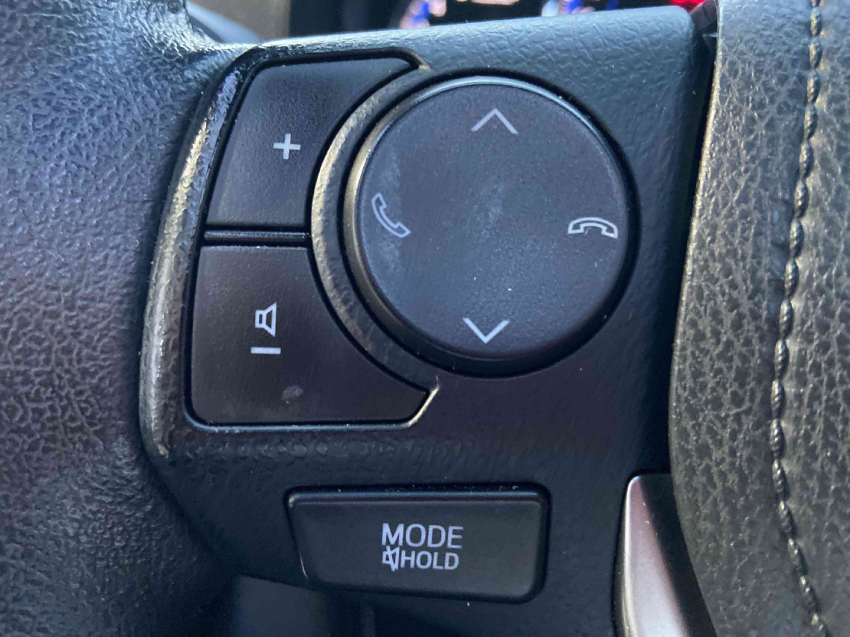 toyota yaris 1.5 16v flex xls multidrive 4p automatico 201915