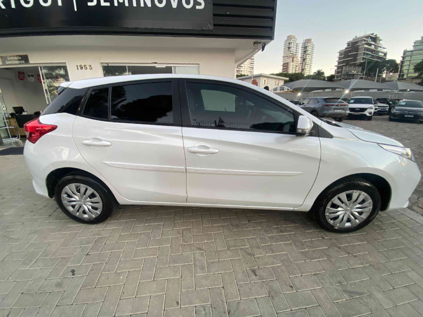toyota yaris 1.5 16v flex xl multidrive 4p automatico 20233