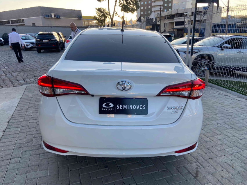 toyota yaris 1.5 16v flex sedan xs multidrive 4p automatico 20255