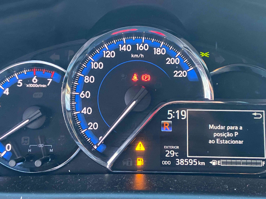 toyota yaris 1.5 16v flex sedan xs multidrive 4p automatico 202517