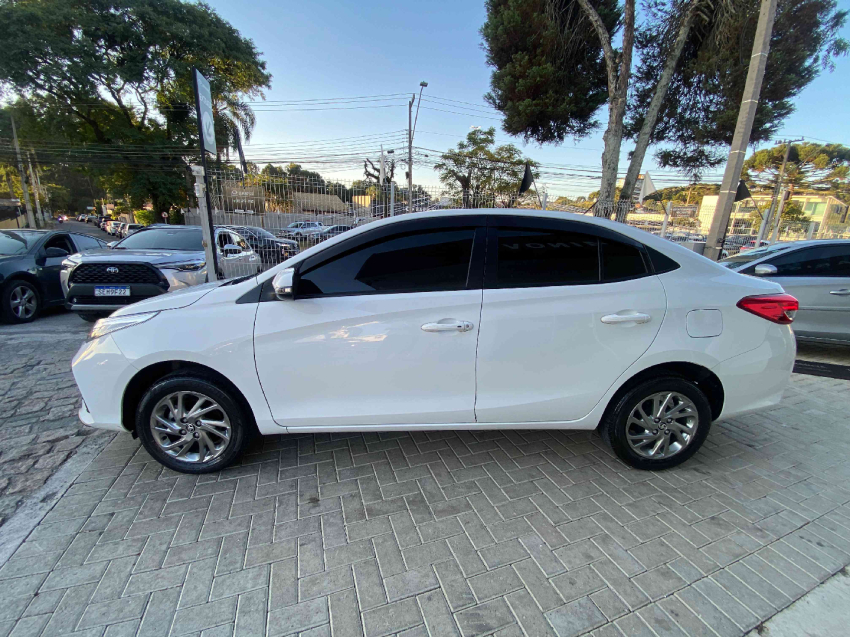 toyota yaris 1.5 16v flex sedan xs multidrive 4p automatico 20257