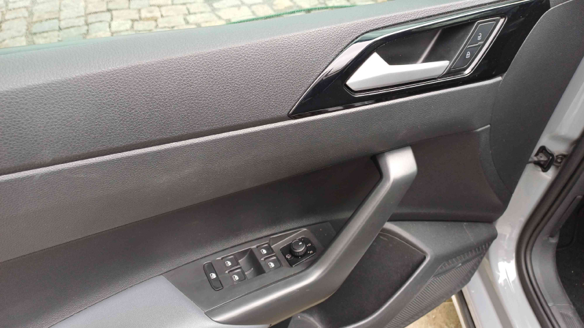 volkswagen nivus 1.0 200 tsi total flex highline automatico 4p 202110