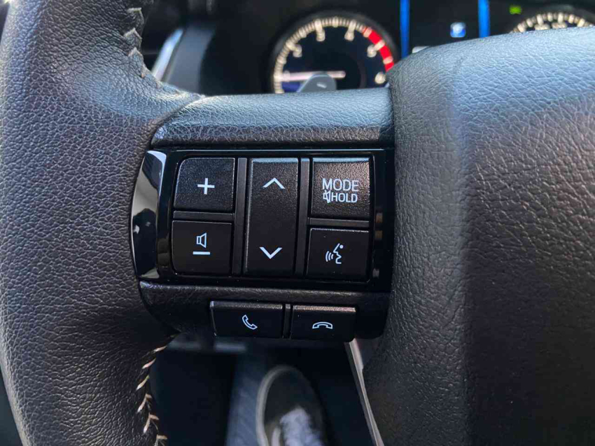 toyota hilux sw4 2.8 d-4d turbo diesel srx 4x4 automatico 4p 202417