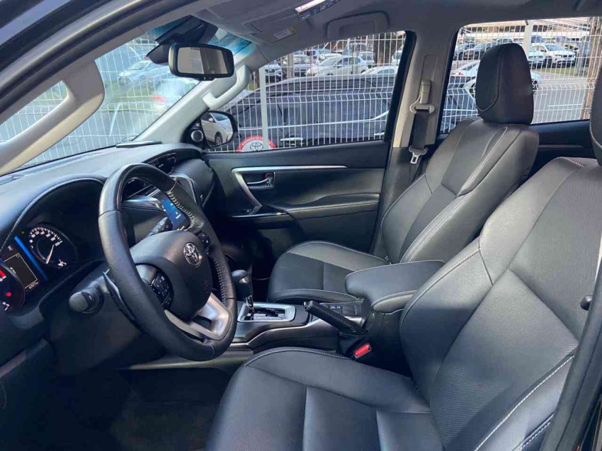 toyota hilux sw4 2.8 d-4d turbo diesel srx 4x4 automatico 4p 202411