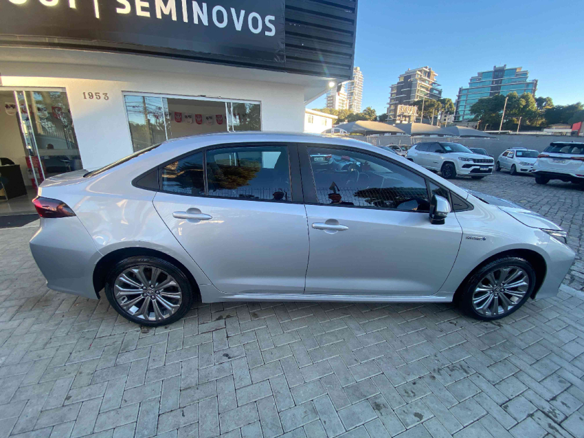 toyota corolla 1.8 vvt-i hybrid flex altis cvt 4p automatico 20213