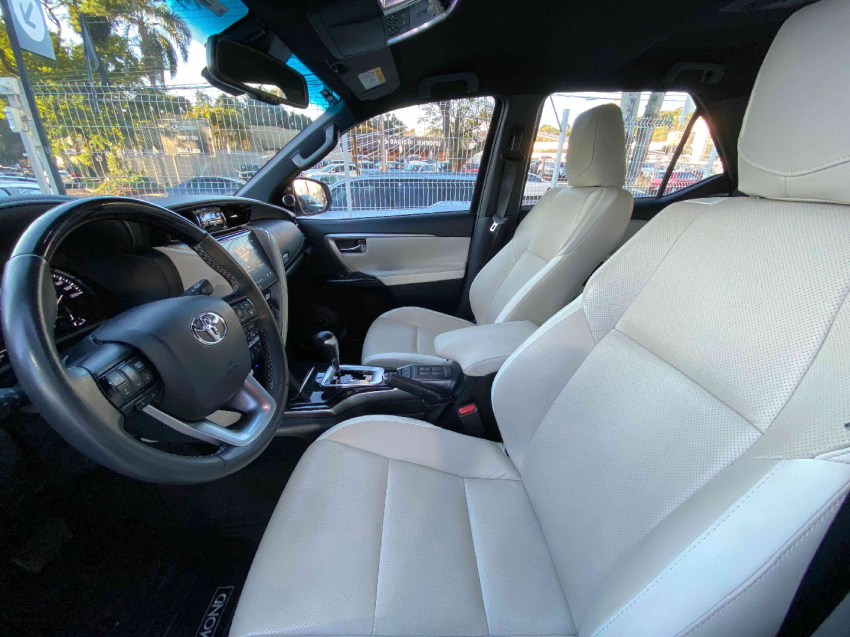 toyota hilux sw4 2.8 d-4d turbo diesel diamond 7l 4x4 automatico 4p 20249