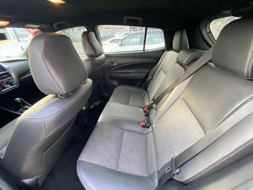toyota yaris 1.5 16v flex xs connect multidrive 4p automatico 20238