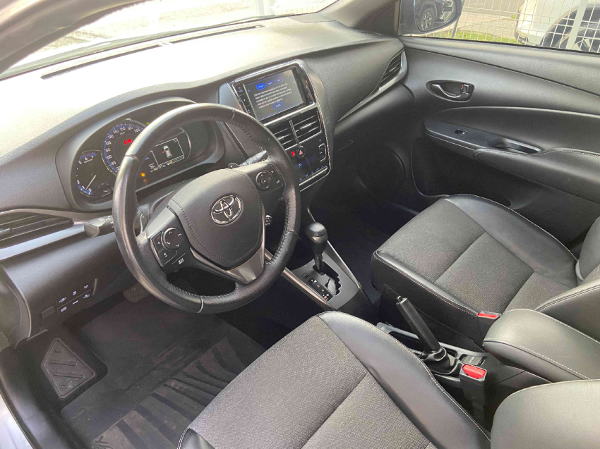 toyota yaris 1.5 16v flex xs connect multidrive 4p automatico 202310