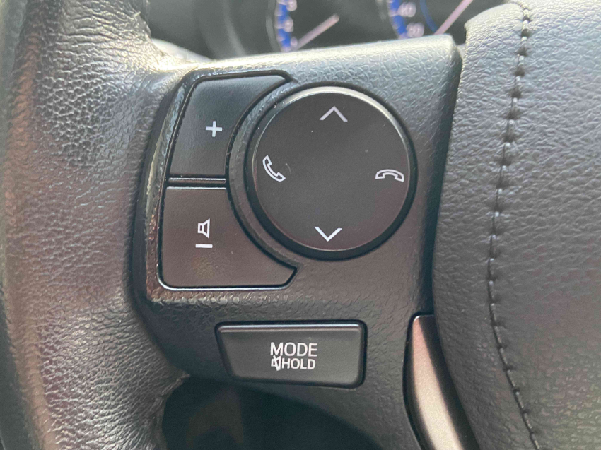 toyota yaris 1.5 16v flex xs connect multidrive 4p automatico 202316