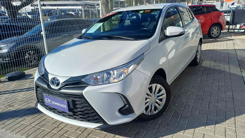 toyota yaris 1.5 16v flex xl multidrive 4p automatico 2023
