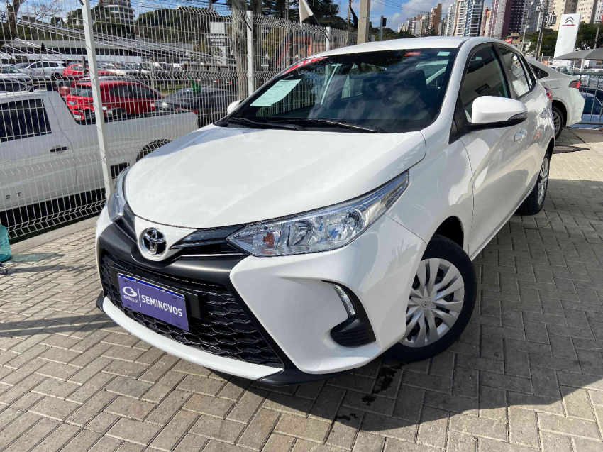 toyota yaris 1.5 16v flex xl multidrive 4p automatico 2023