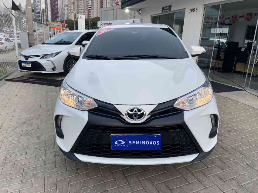 toyota yaris 1.5 16v flex sedan xl multidrive 4p automatico 20241