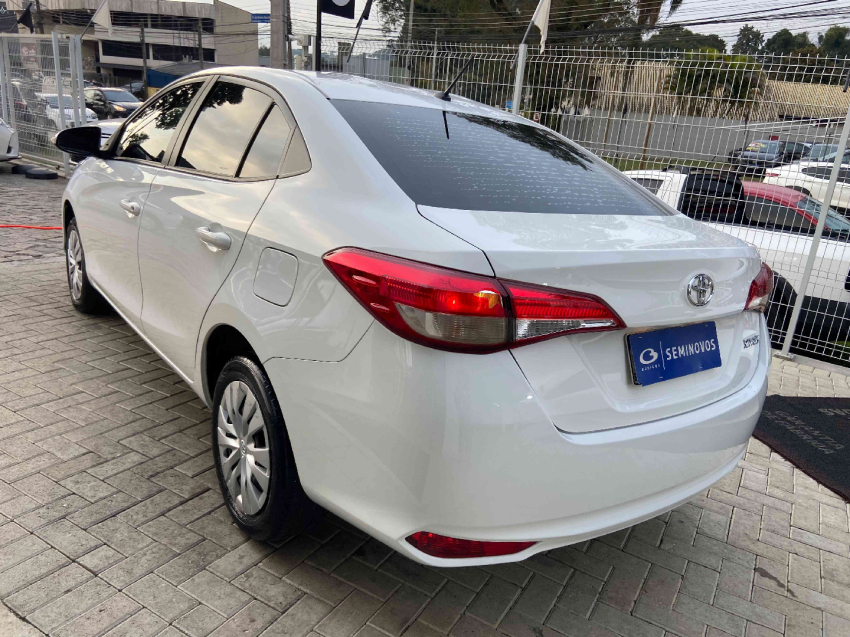 toyota yaris 1.5 16v flex sedan xl multidrive 4p automatico 20246