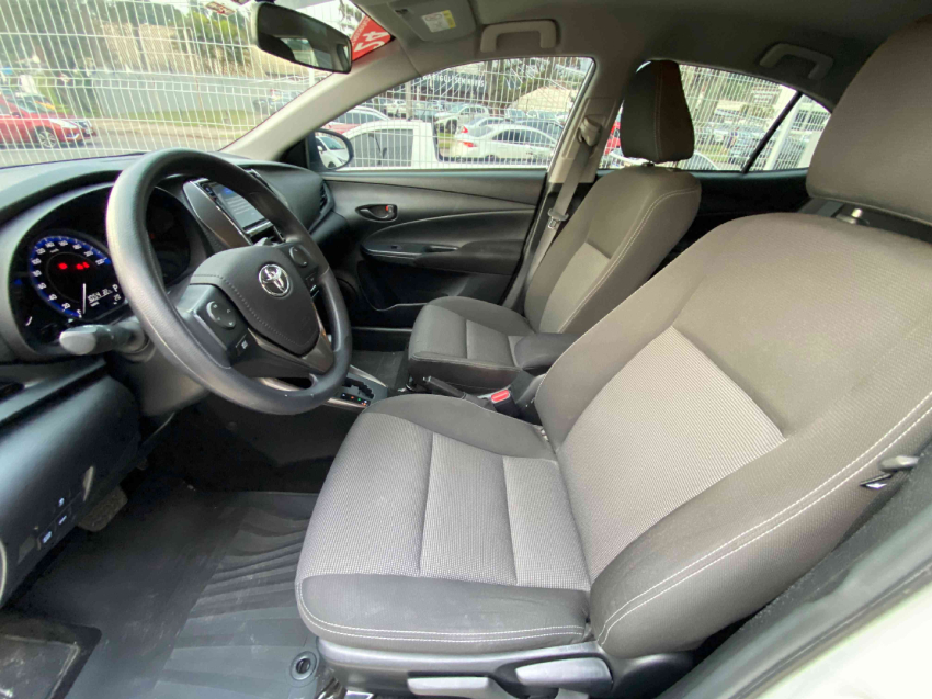 toyota yaris 1.5 16v flex sedan xl multidrive 4p automatico 202411