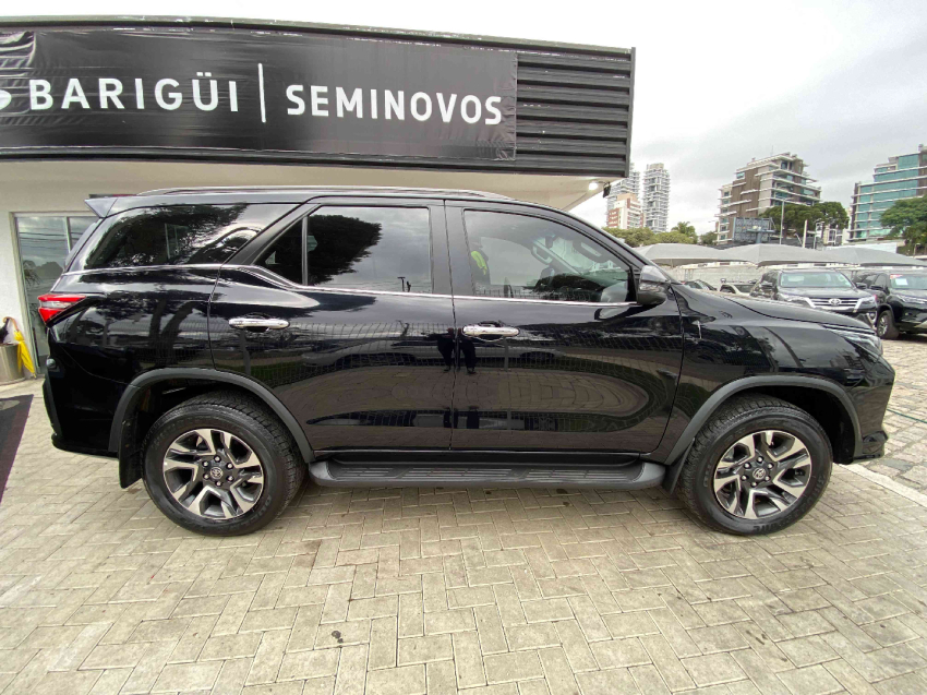 toyota hilux sw4 2.8 d-4d turbo diesel srx platinum 7l 4x4 automatico 4p 20243