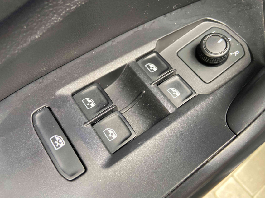 volkswagen jetta 1.4 250 tsi total flex comfortline tiptronic 4p automatico 202012