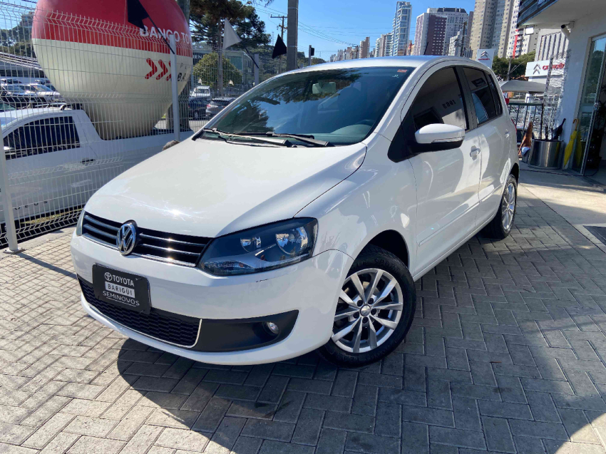 volkswagen fox 1.6 mi 8v flex 4p manual 2014