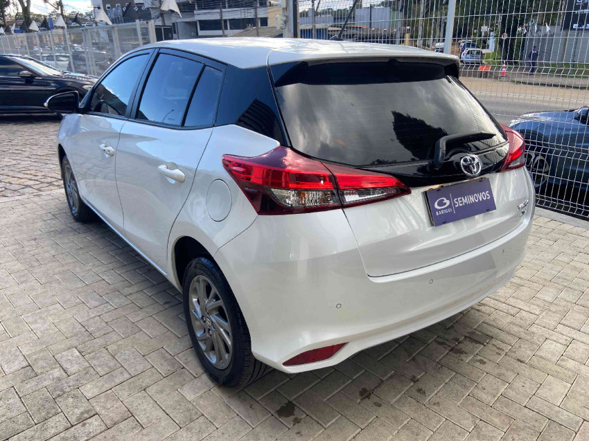 toyota yaris 1.5 16v flex xs multidrive 4p automatico 20246