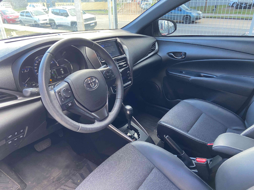 toyota yaris 1.5 16v flex xs multidrive 4p automatico 20249