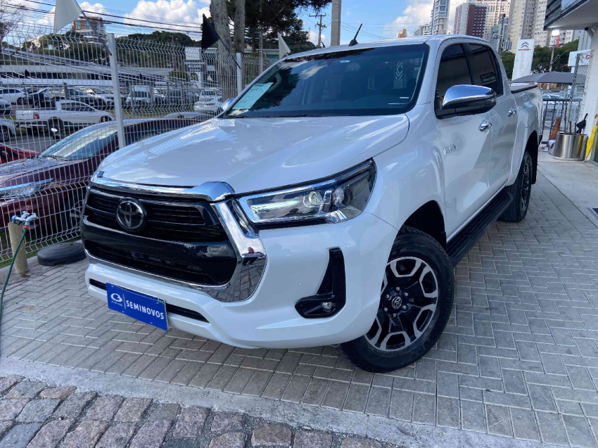 toyota hilux 2.8 d-4d turbo diesel cd srx 4x4 automatico 4p 2024