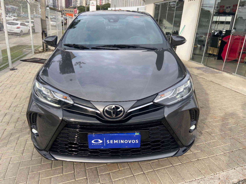 toyota yaris 1.5 16v flex xls multidrive 4p automatico 20251
