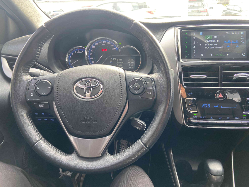 toyota yaris 1.5 16v flex xls multidrive 4p automatico 202516