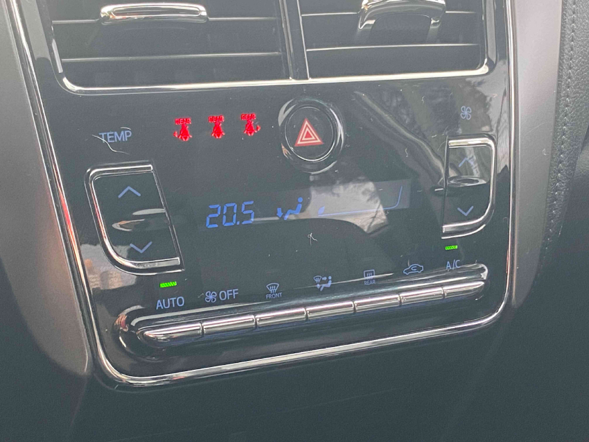 toyota yaris 1.5 16v flex xls multidrive 4p automatico 202514