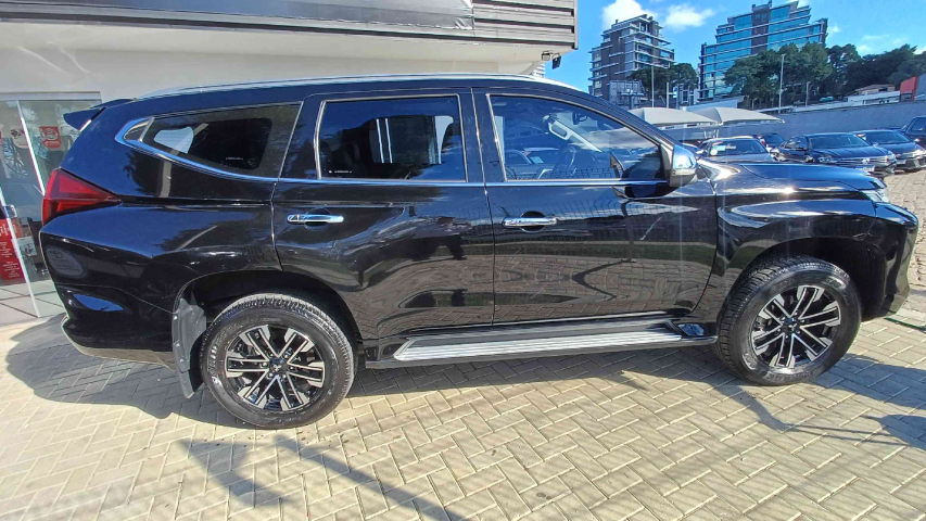 mitsubishi pajero sport 2.4 16v mivec turbo diesel hpe-s awd automatico 4p 20223