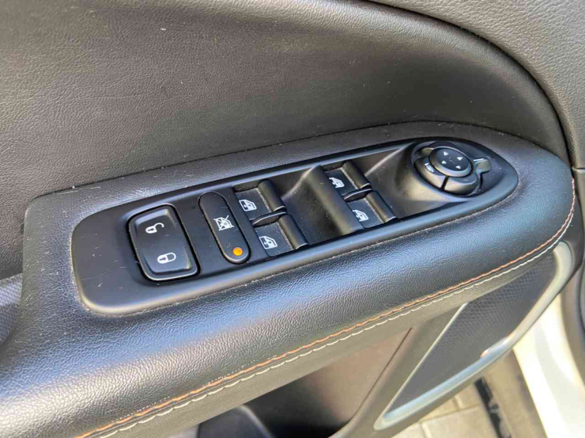 jeep compass 2.0 16v diesel longitude 4x4 automatico flex 4p 202010