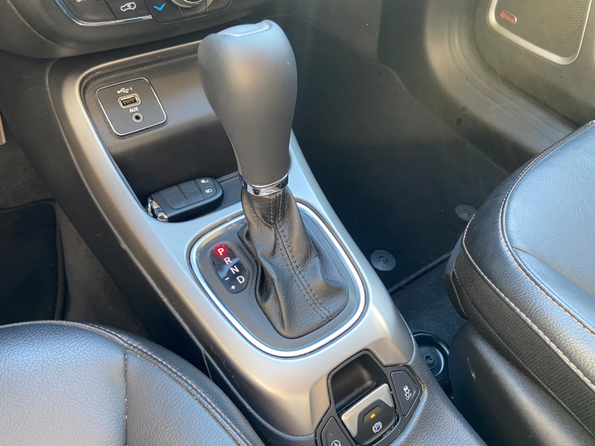 jeep compass 2.0 16v flex longitude automatico 4p 201916