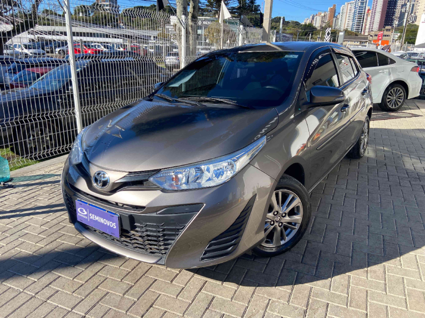 toyota yaris 1.5 16v flex xl plus connect multidrive 4p automatico 2020