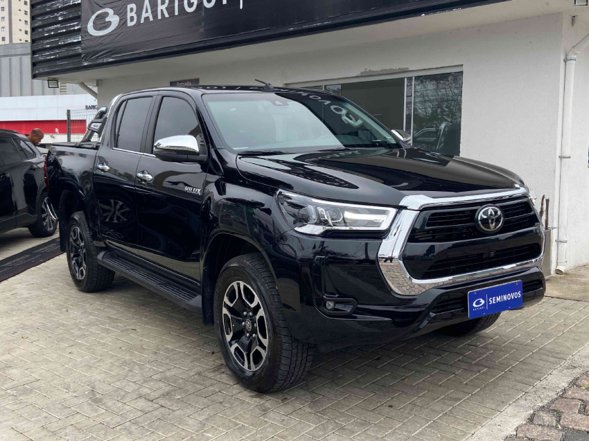 toyota hilux 2.8 d-4d turbo diesel cd srx 4x4 automatico 4p 20252