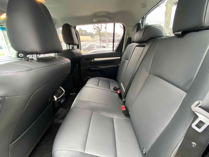 toyota hilux 2.8 d-4d turbo diesel cd srx 4x4 automatico 4p 20258