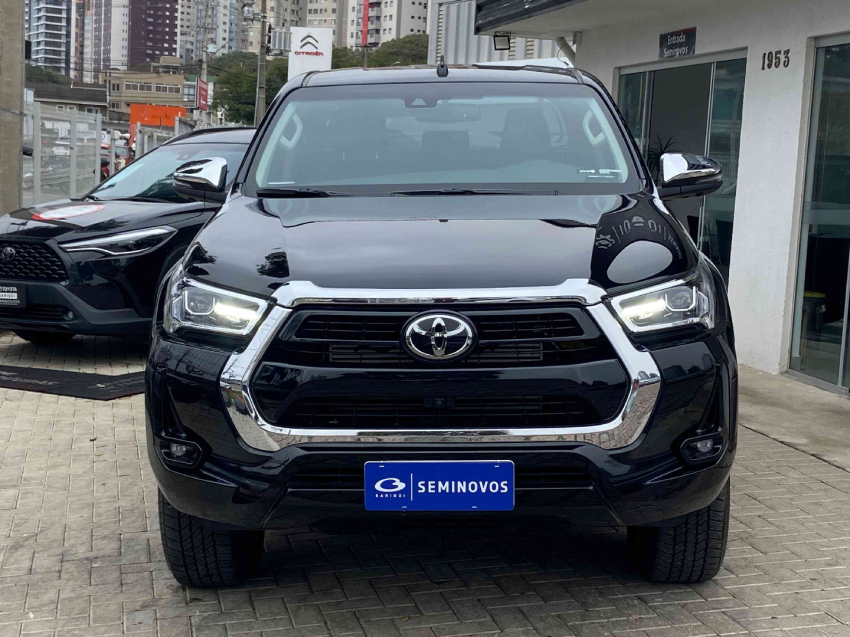 toyota hilux 2.8 d-4d turbo diesel cd srx 4x4 automatico 4p 20251